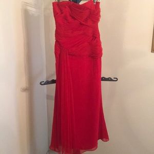 White by Vera Wang Strapless Red Formal Gown